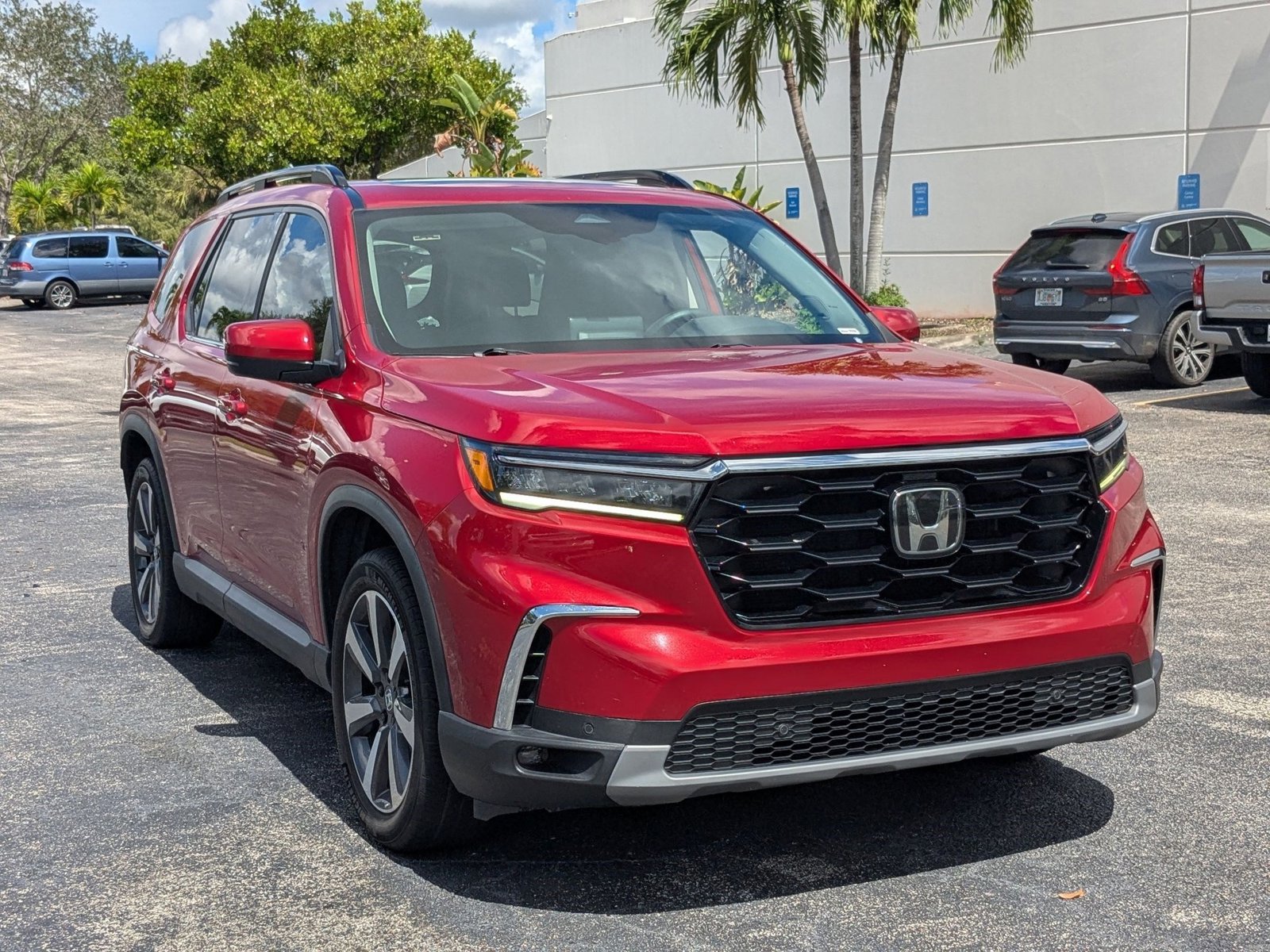 2023 Honda Pilot Touring photo 3