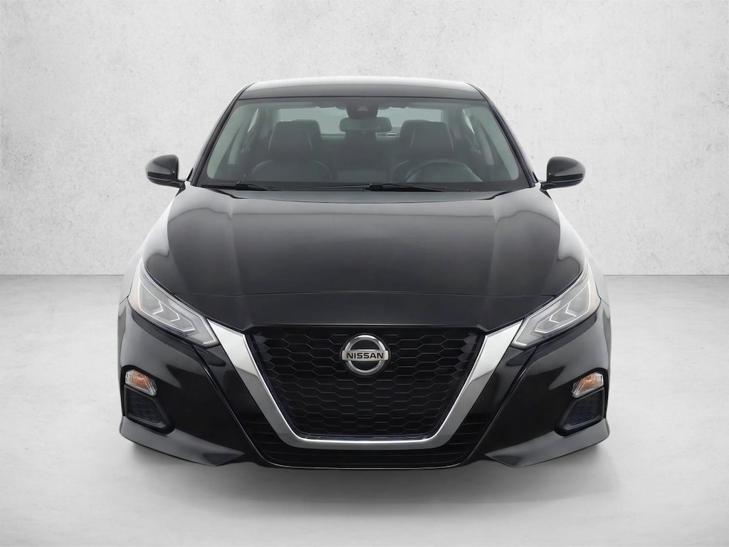 Used 2019 Nissan Altima 2.5 SR Sedan