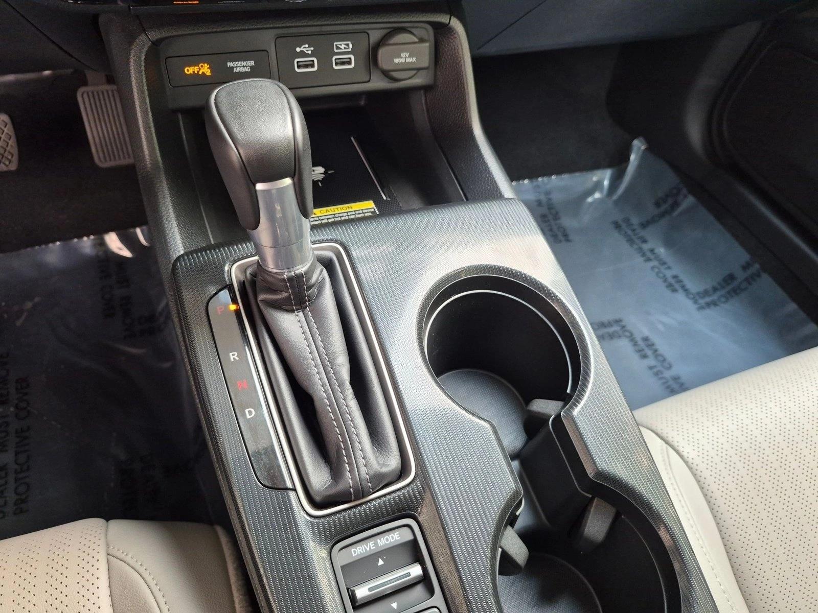 2024 Honda Civic Touring - Photo 11