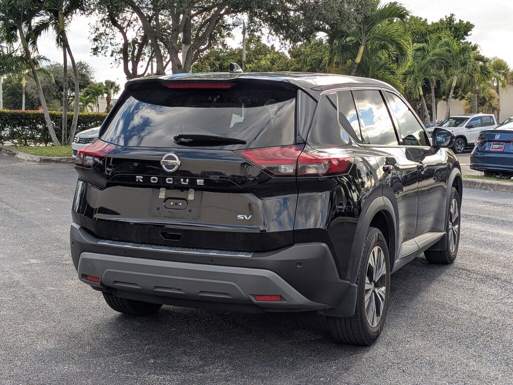 Used 2021 Nissan Rogue SV SUV