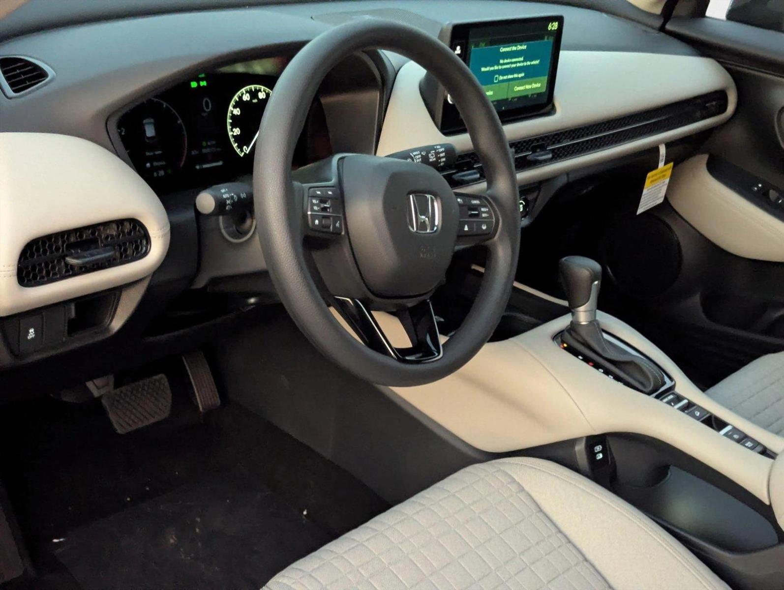 2026 Honda HR-V LX photo 3