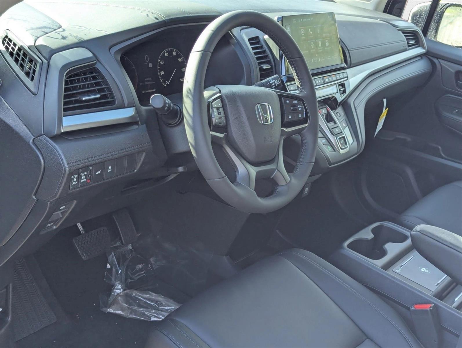 2026 Honda Odyssey EX-L photo 2