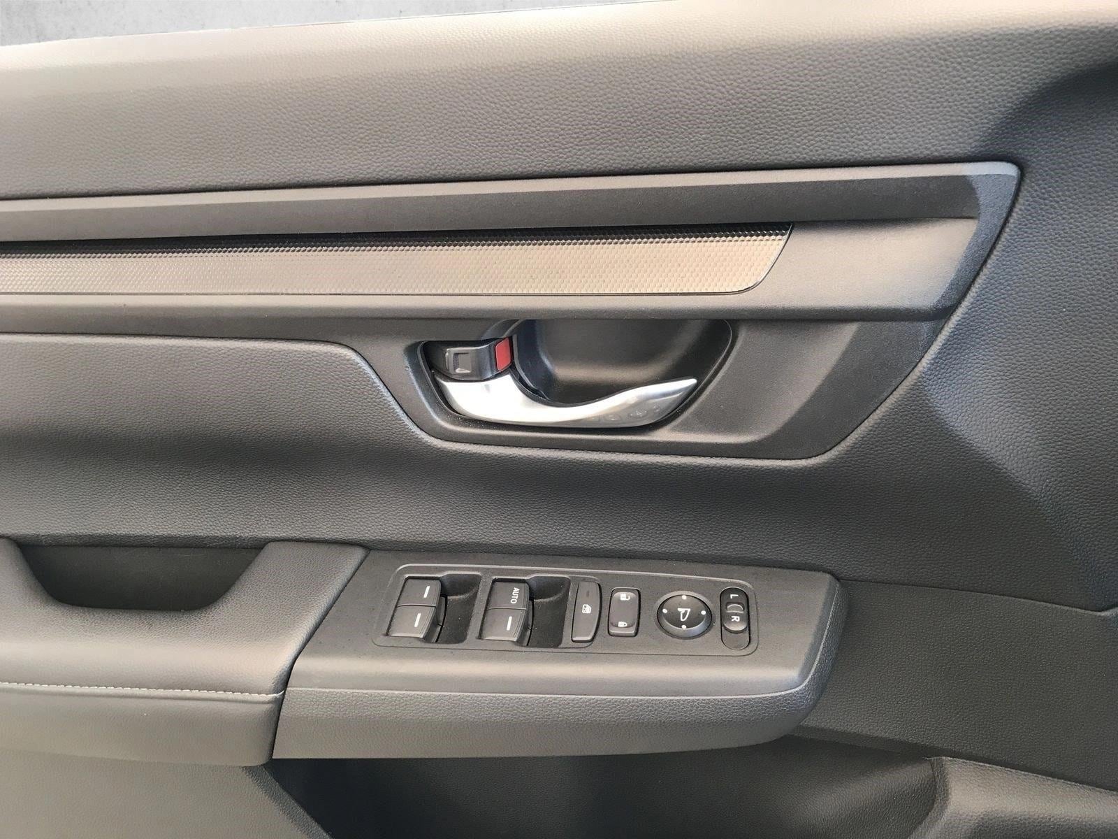 2025 Honda CR-V LX - Photo 12
