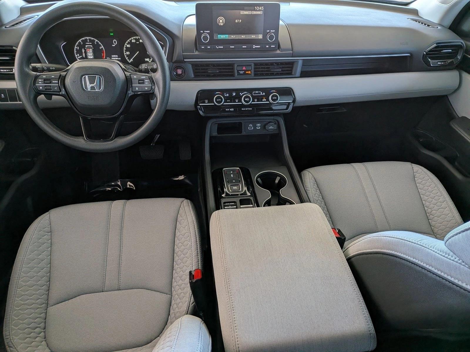 2023 Honda Pilot LX - Photo 16