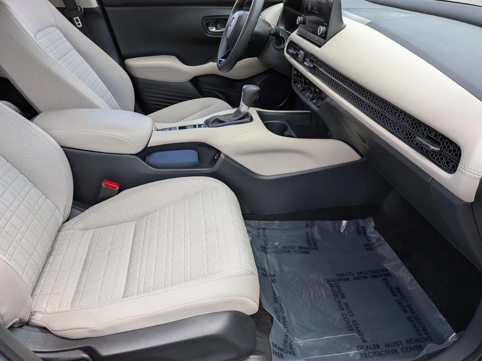 2025 Honda HR-V LX - Photo 19