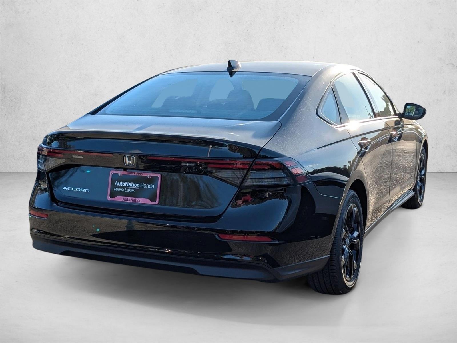 2025 Honda Accord SE photo 2