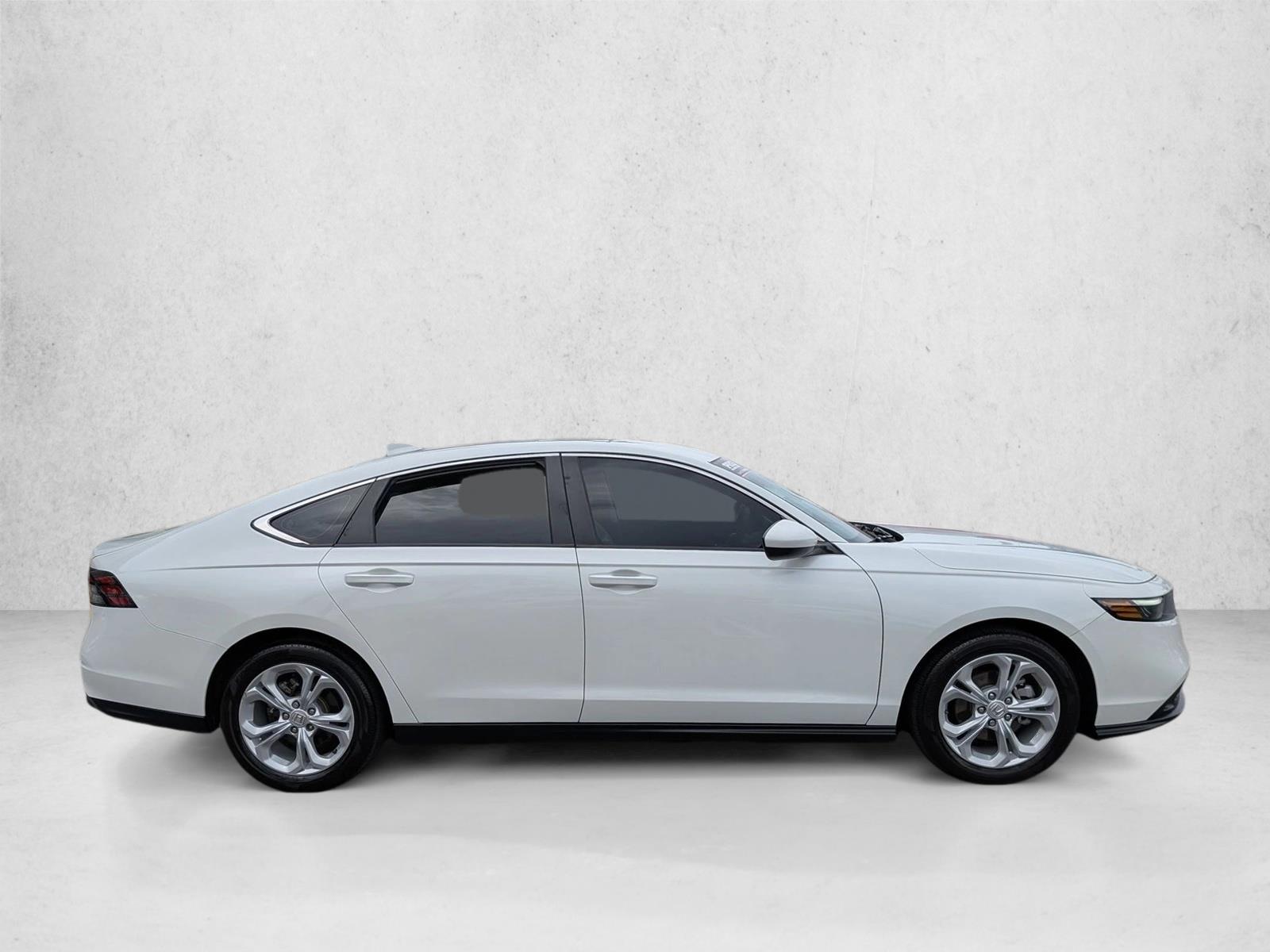 2024 Honda Accord LX - Photo 4