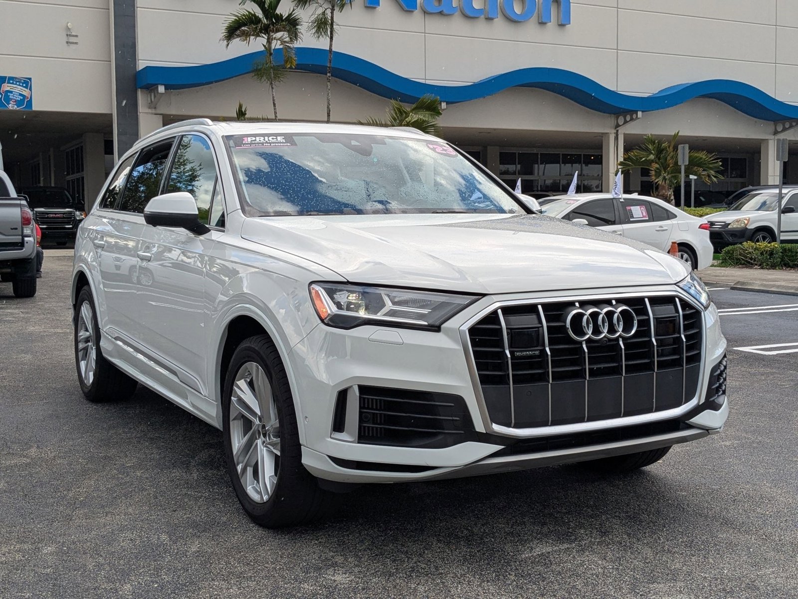 2023 Audi Q7 55 Premium photo 3