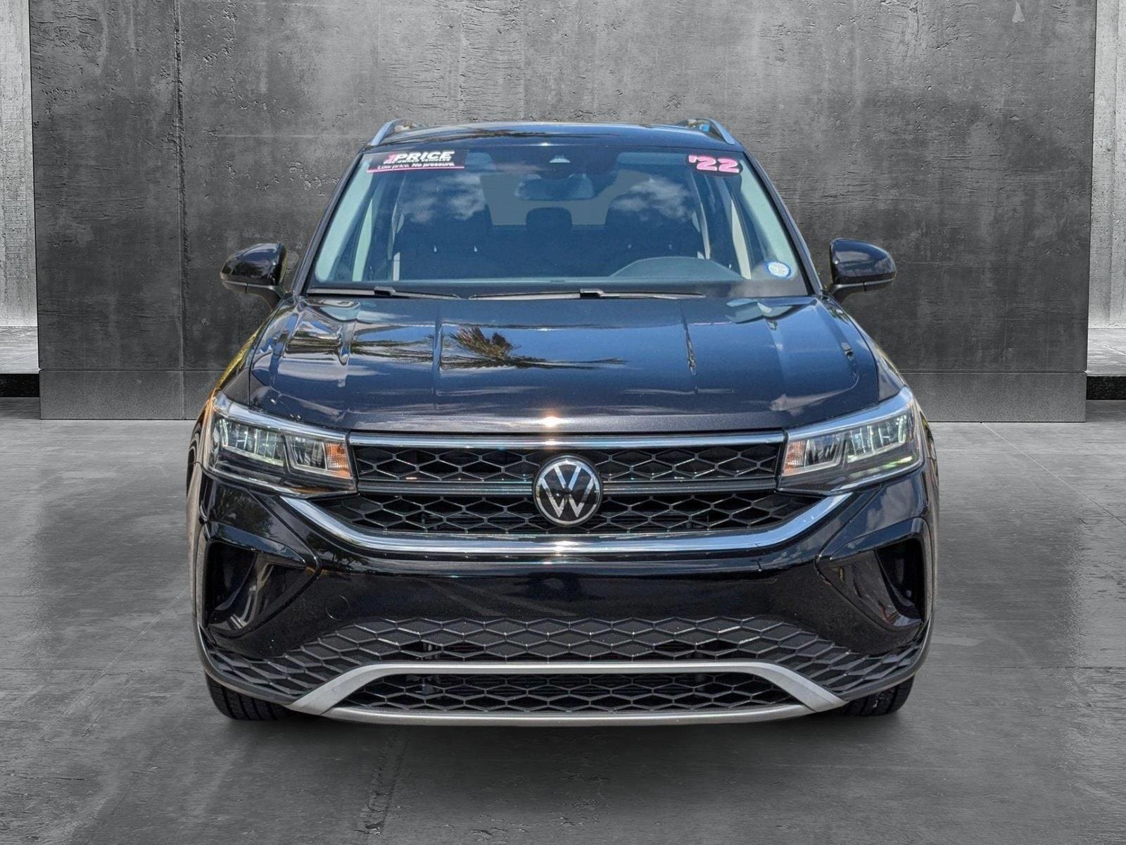 Used 2022 Volkswagen Taos SE with VIN 3VVSX7B22NM097512 for sale in Miami Gardens, FL
