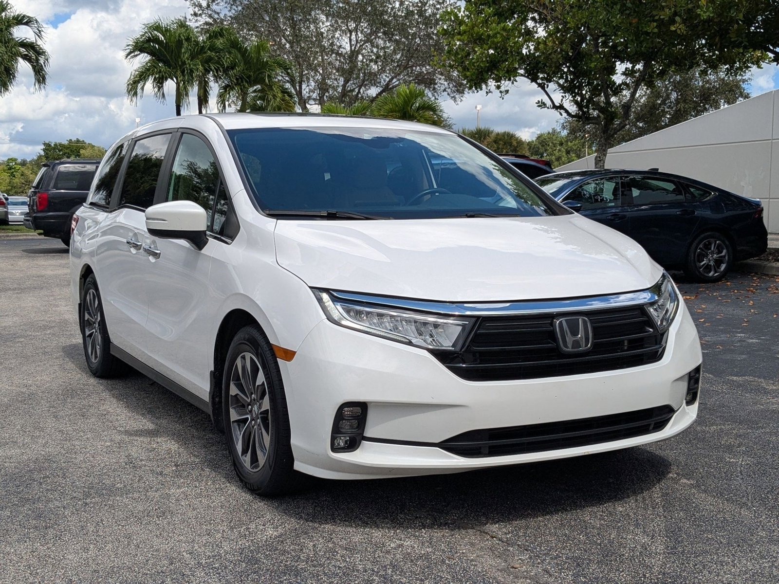 2023 Honda Odyssey EX-L photo 3