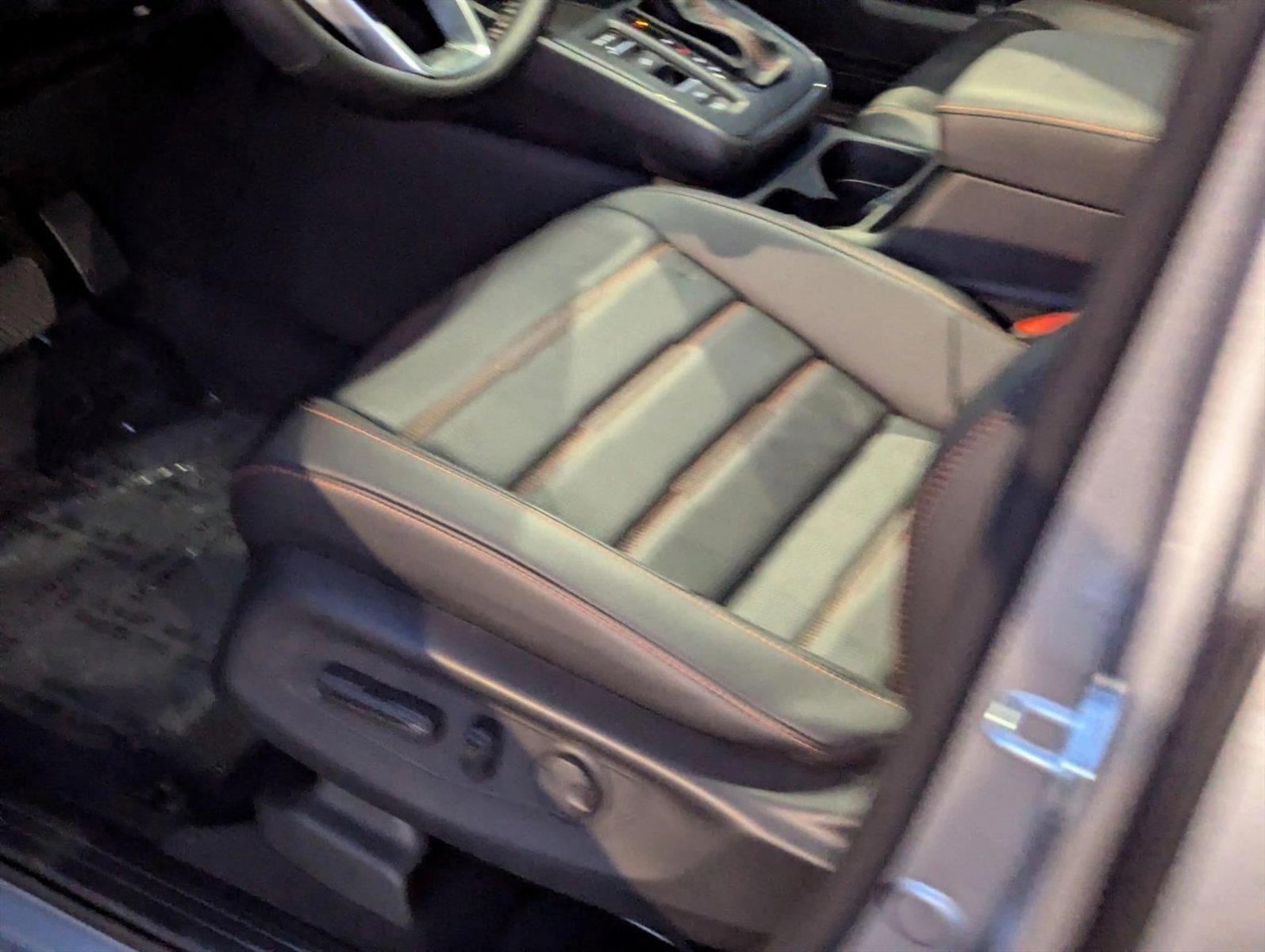 2026 Honda CR-V Hybrid Sport-L photo 4