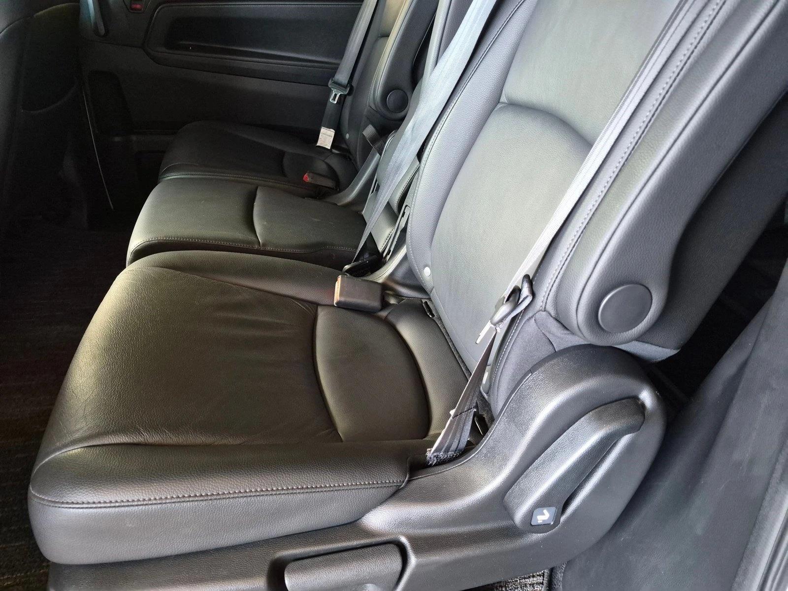 2025 Honda Odyssey EX-L - Photo 18