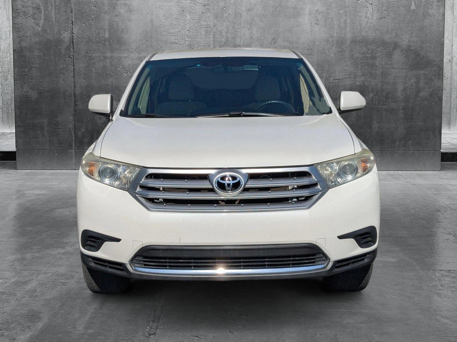 Used 2012 Toyota Highlander Base with VIN 5TDZA3EH4CS027157 for sale in Miami Gardens, FL