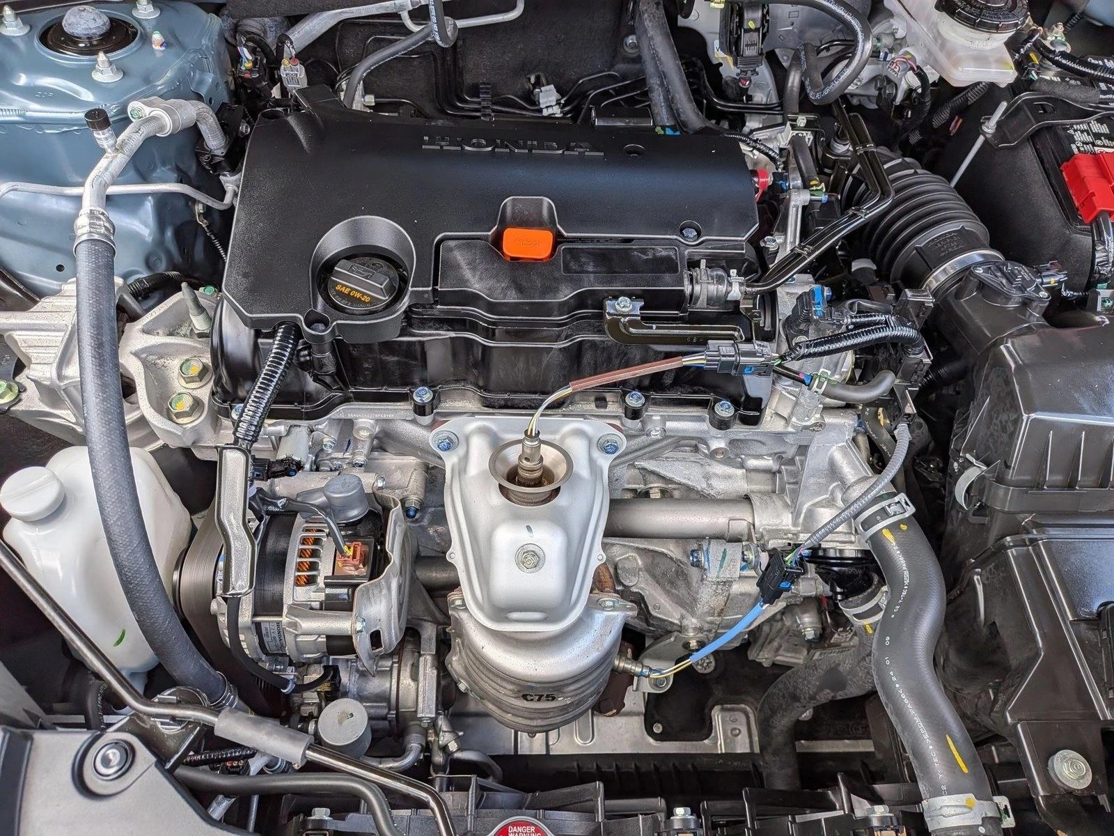 2025 Honda HR-V LX - Photo 21