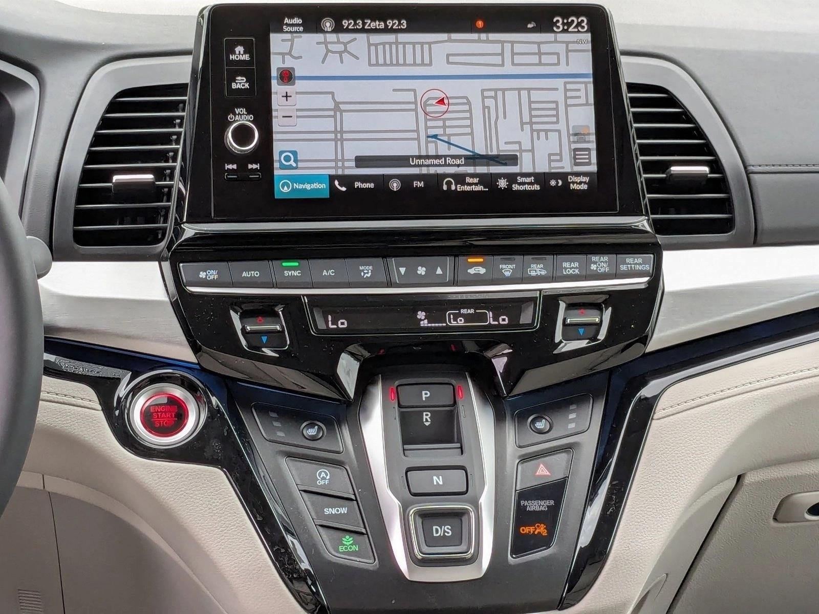 2026 Honda Odyssey Touring - Photo 11