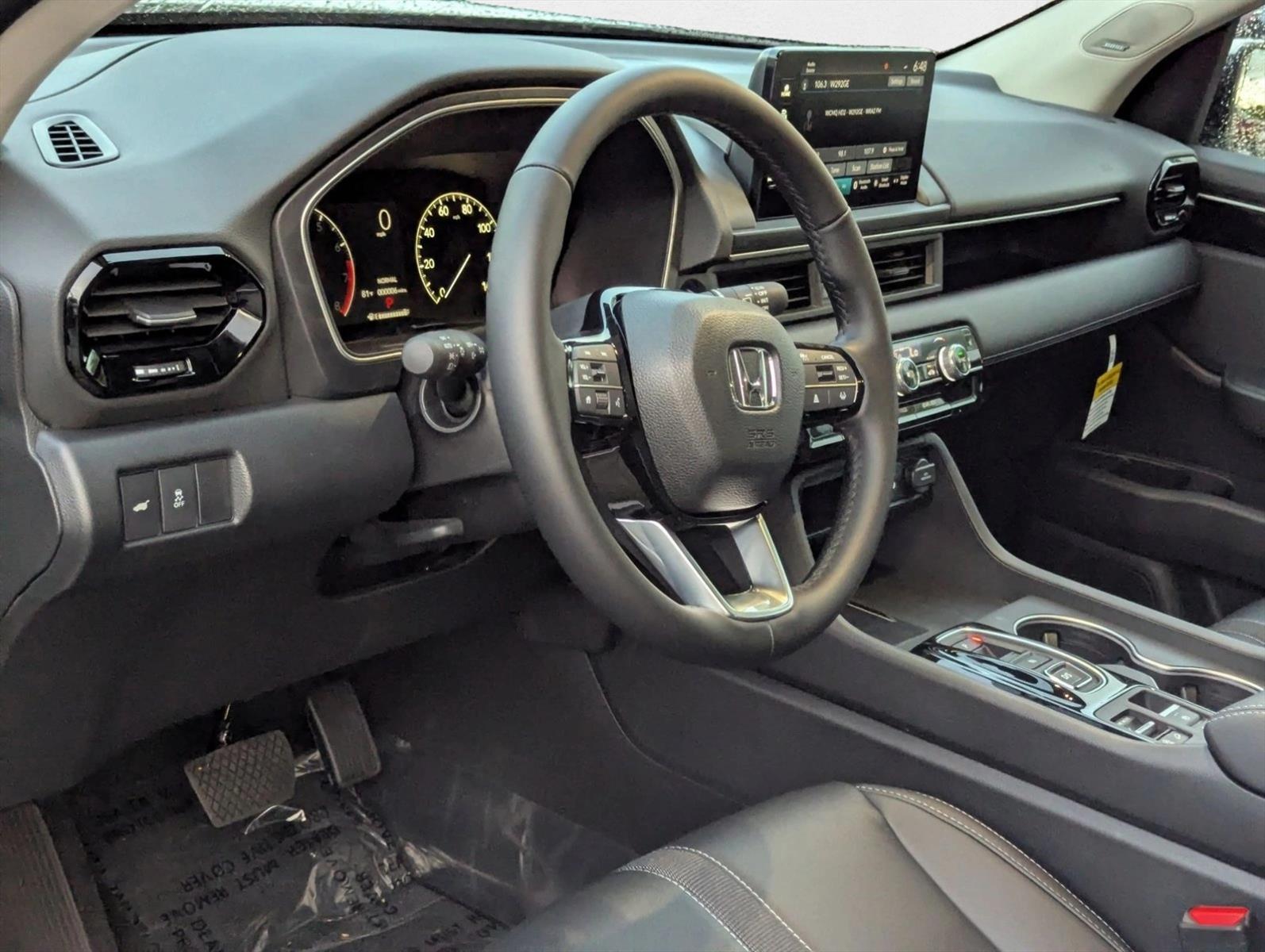2025 Honda Pilot Touring photo 3