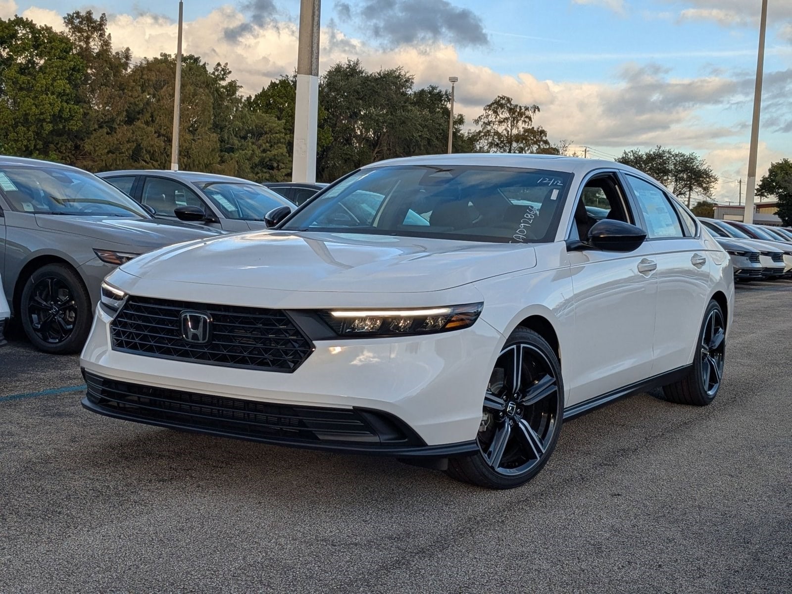 2025 Honda Accord Hybrid Sport's photo