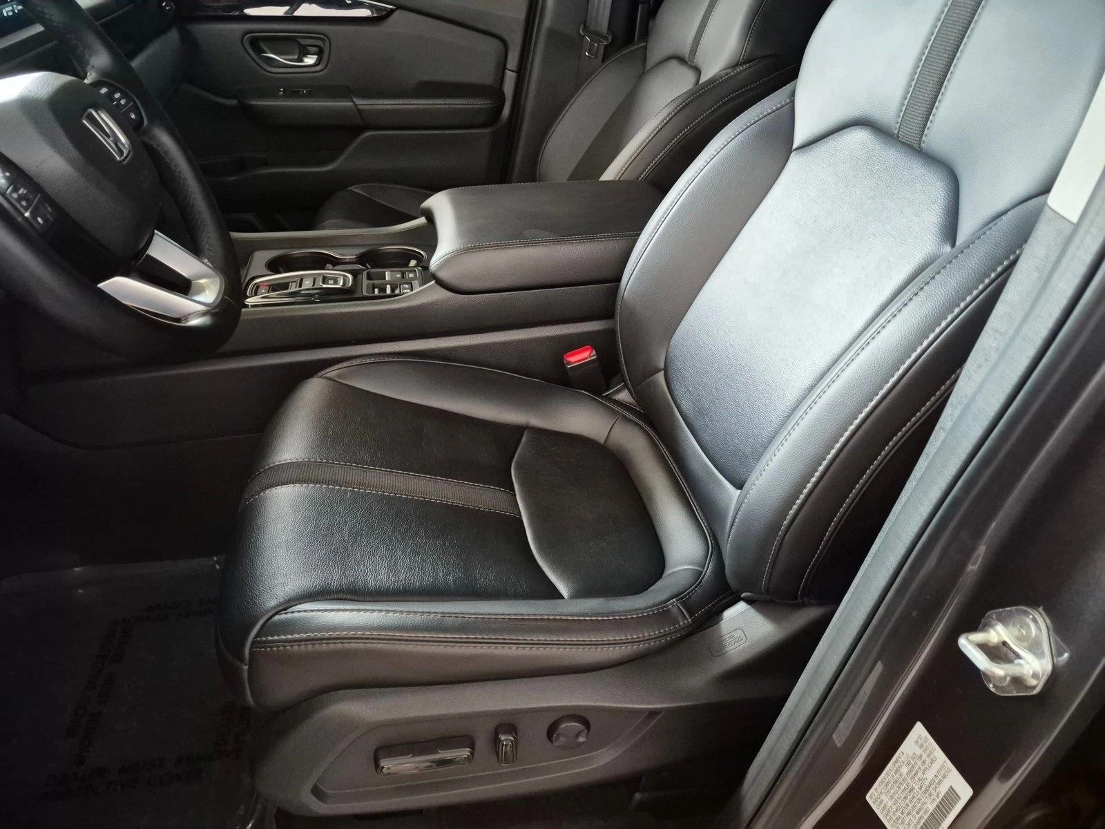 2023 Honda Pilot EX-L - Photo 14