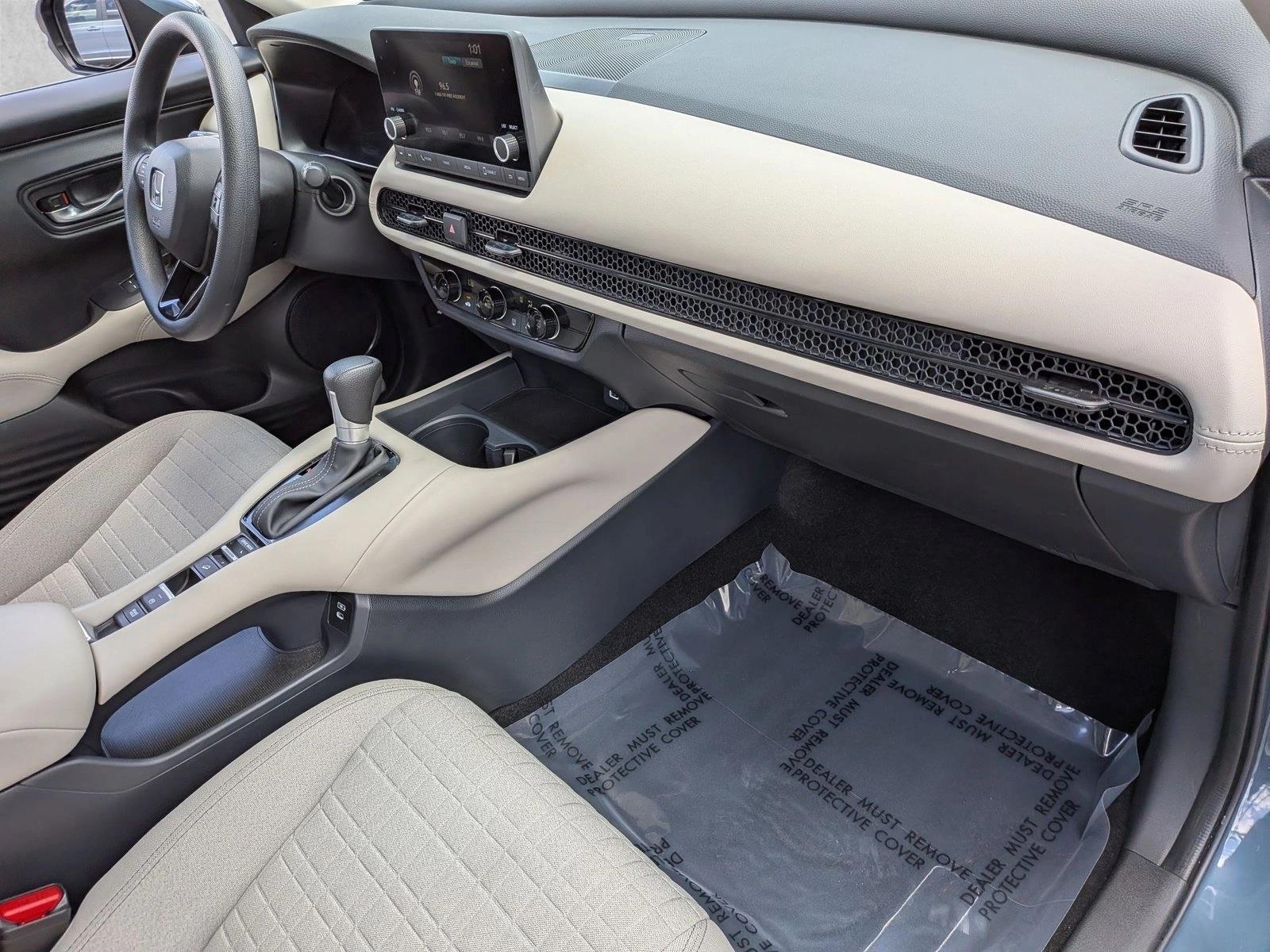 2025 Honda HR-V LX - Photo 20