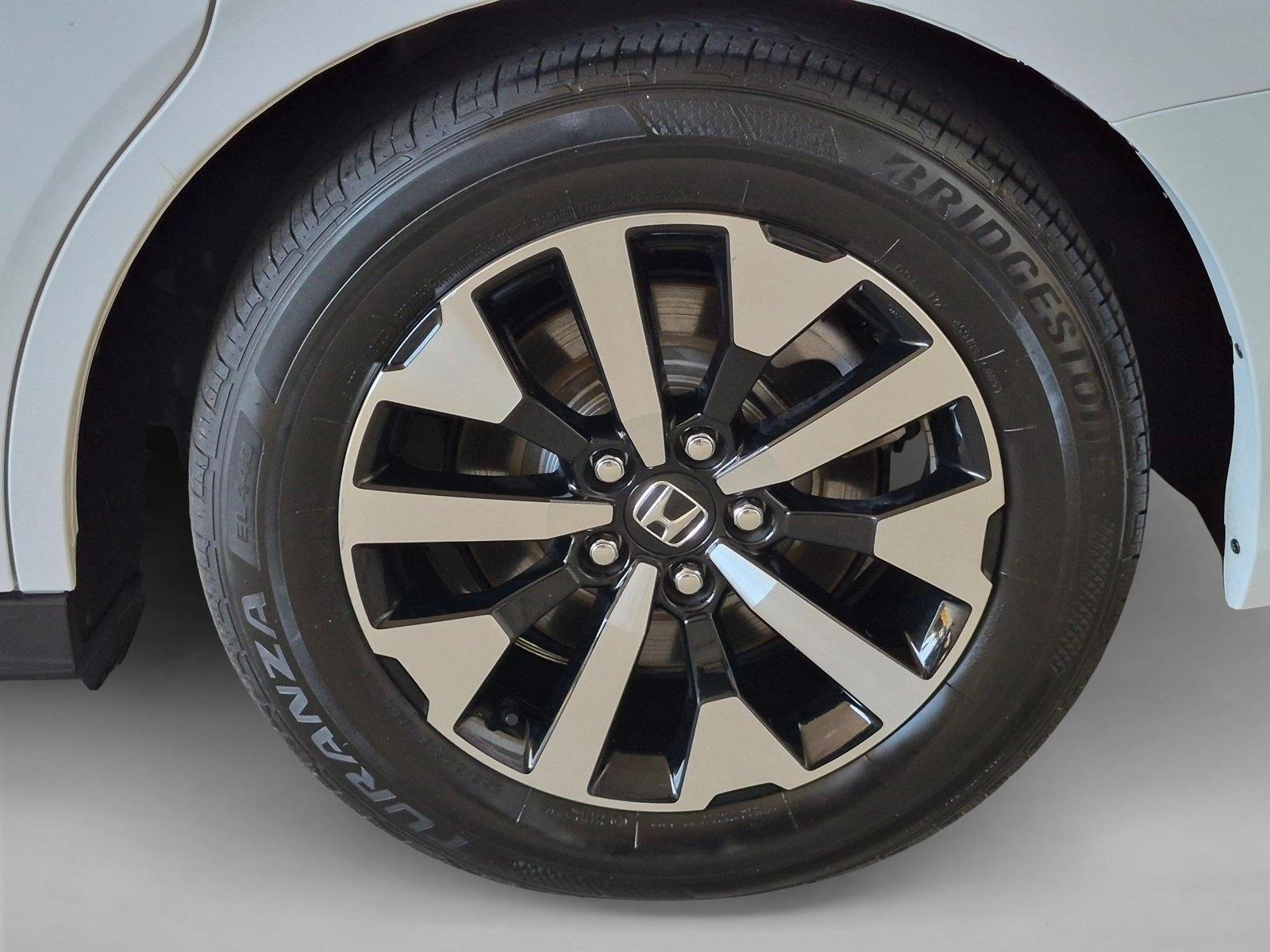 2025 Honda Odyssey EX-L - Photo 23