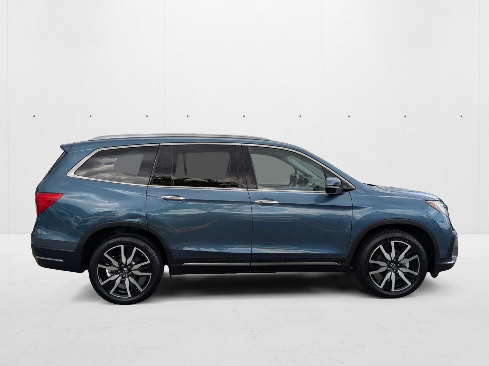 2019 Honda Pilot Touring photo 3