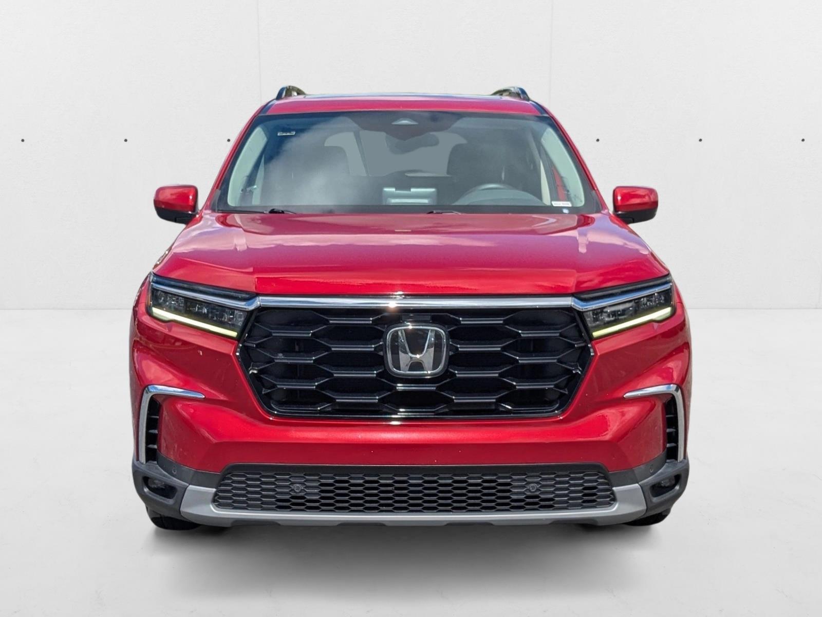 2023 Honda Pilot Touring photo 2