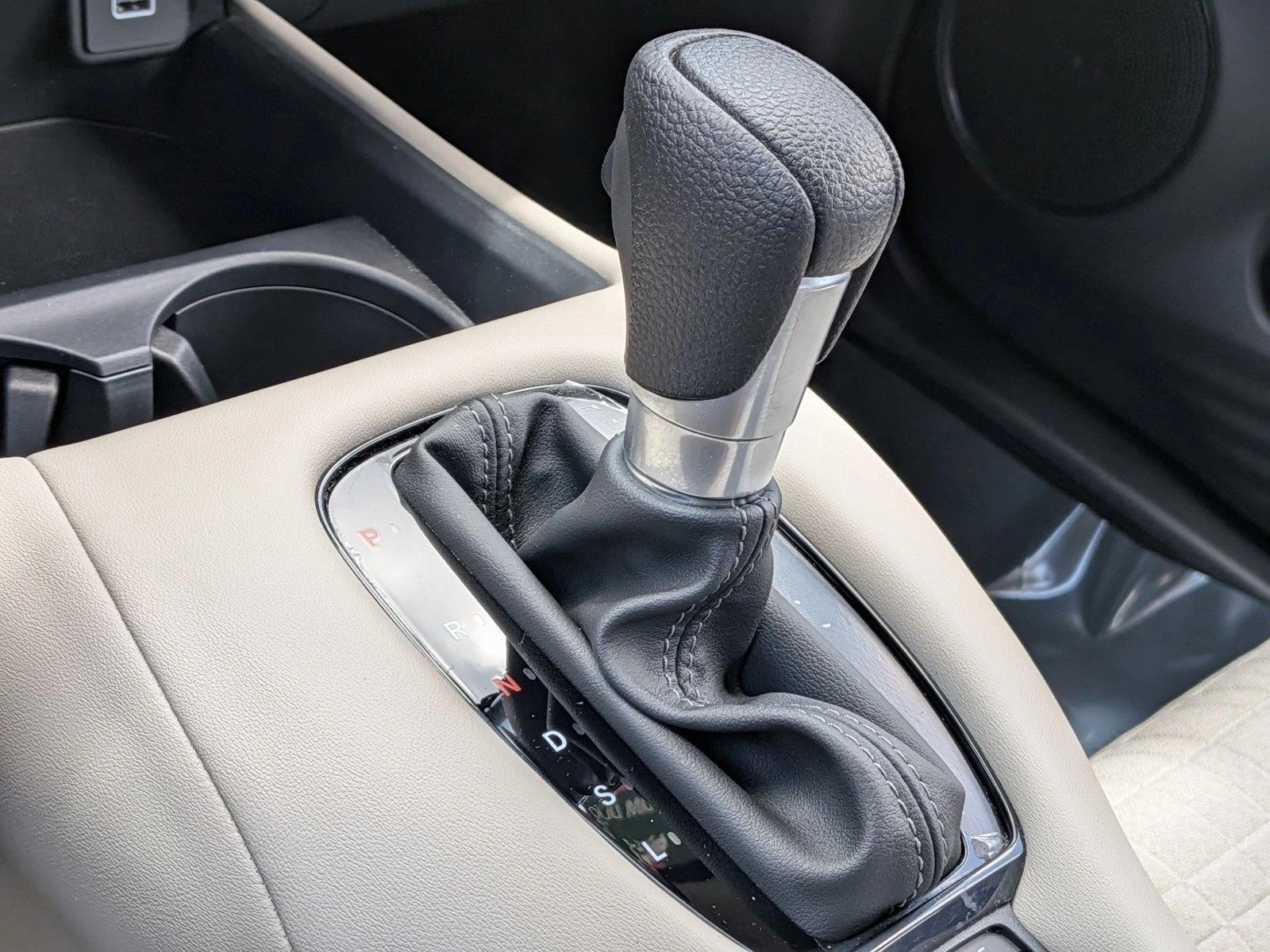 2025 Honda HR-V LX - Photo 11