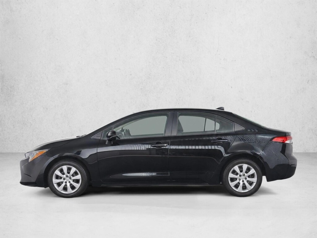 Used 2022 Toyota Corolla LE Sedan