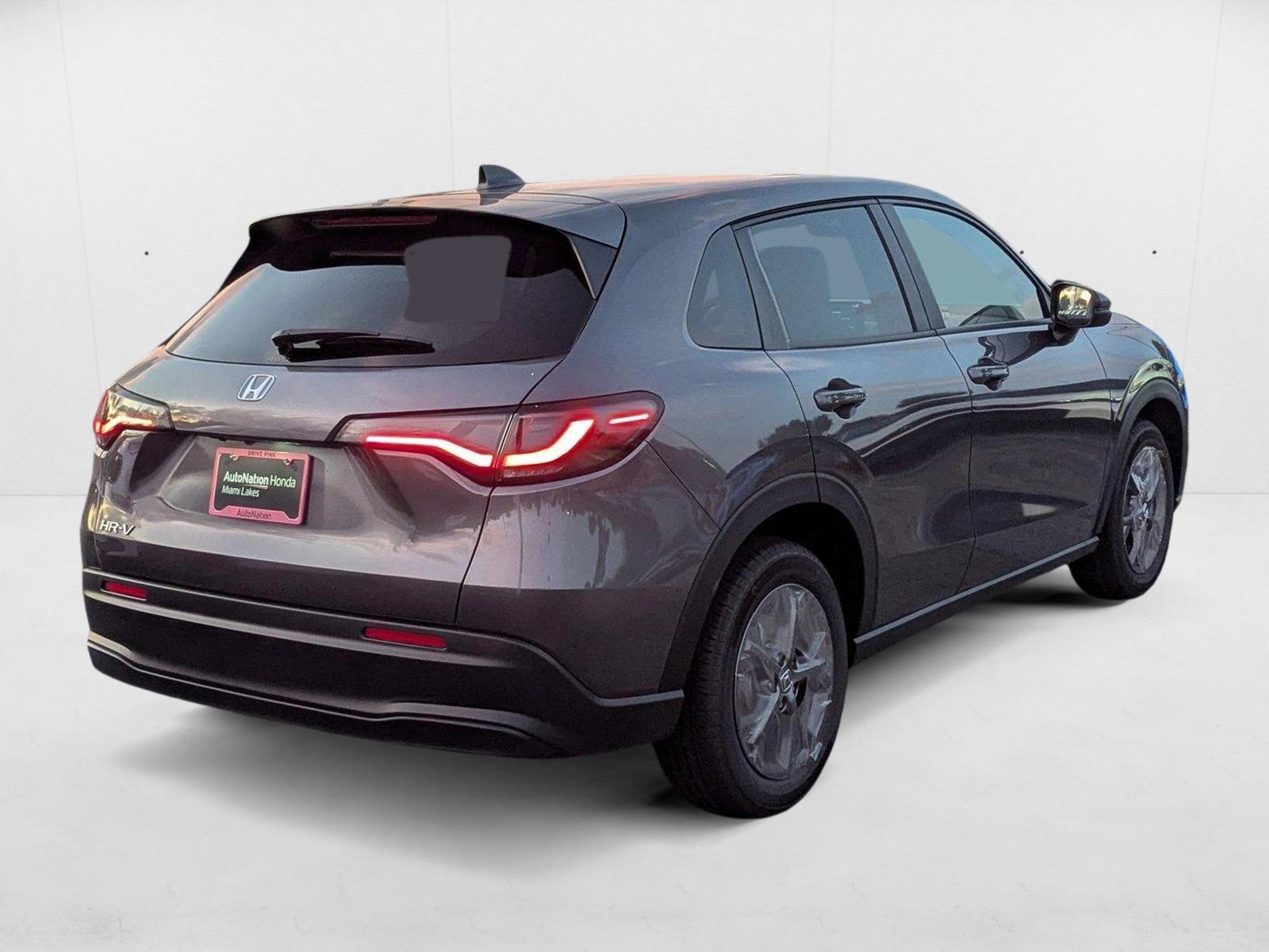 2026 Honda HR-V LX photo 2