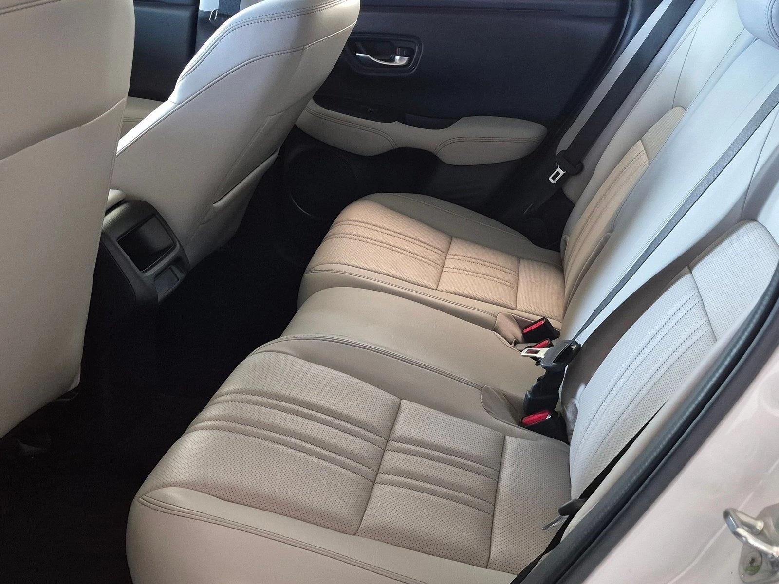 2024 Honda HR-V EX-L - Photo 17