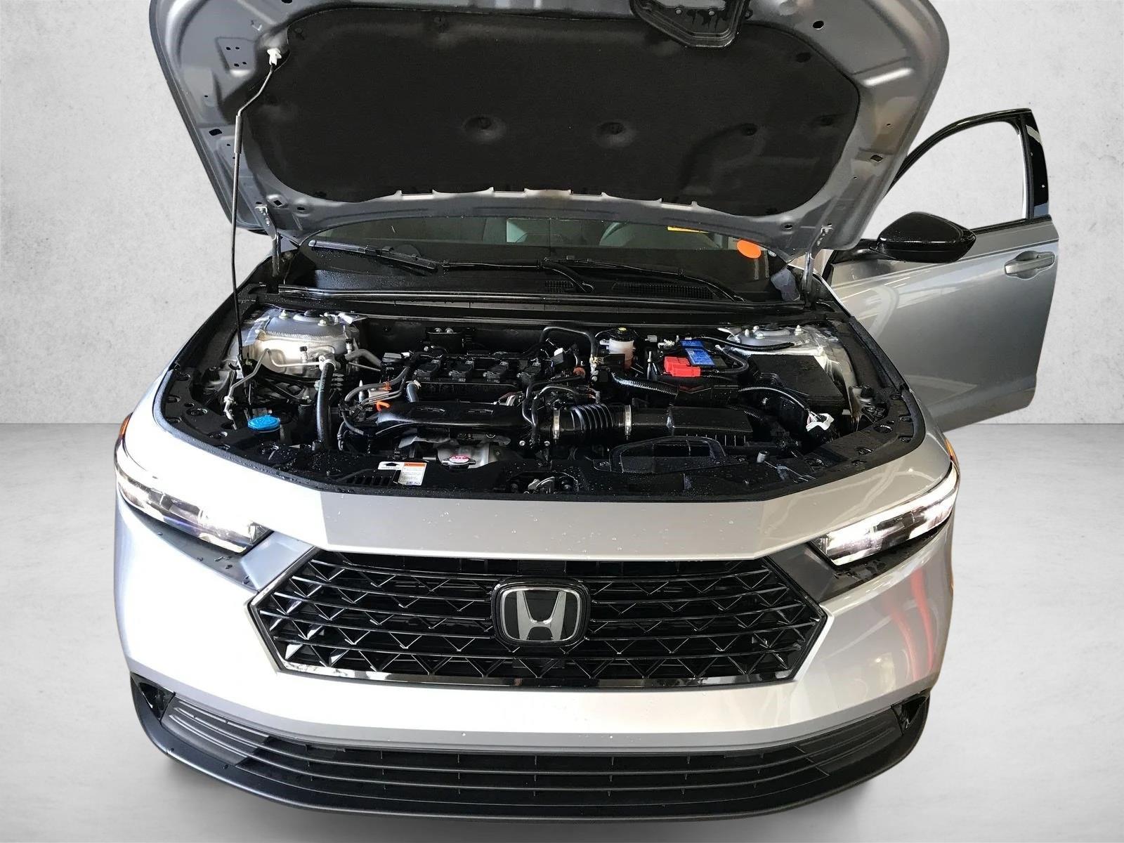 2025 Honda Accord SE - Photo 13