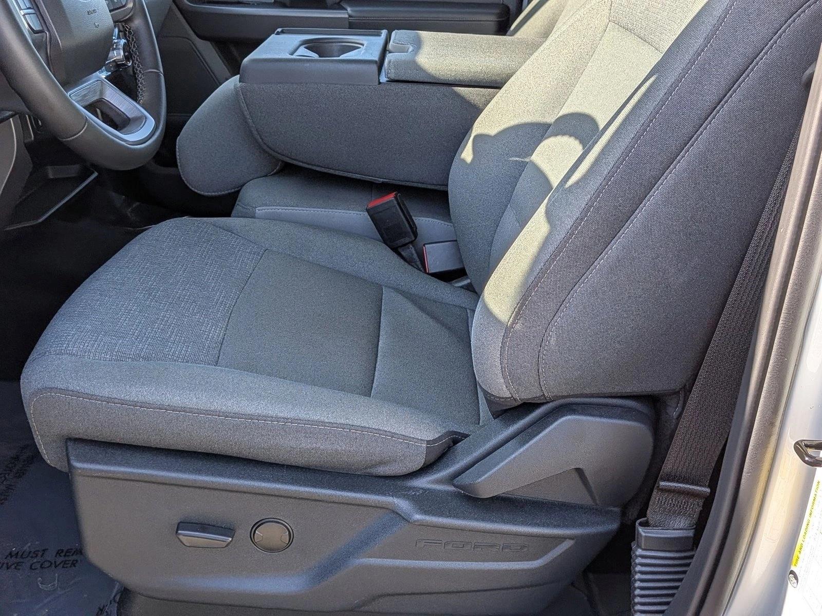 2025 Ford F-150 XLT - Photo 17