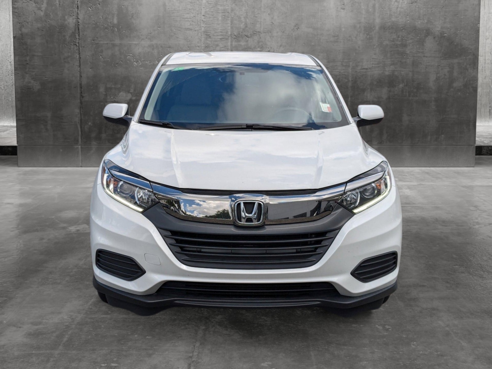 Used 2022 Honda HR-V LX with VIN 3CZRU5H37NM732566 for sale in Miami Gardens, FL