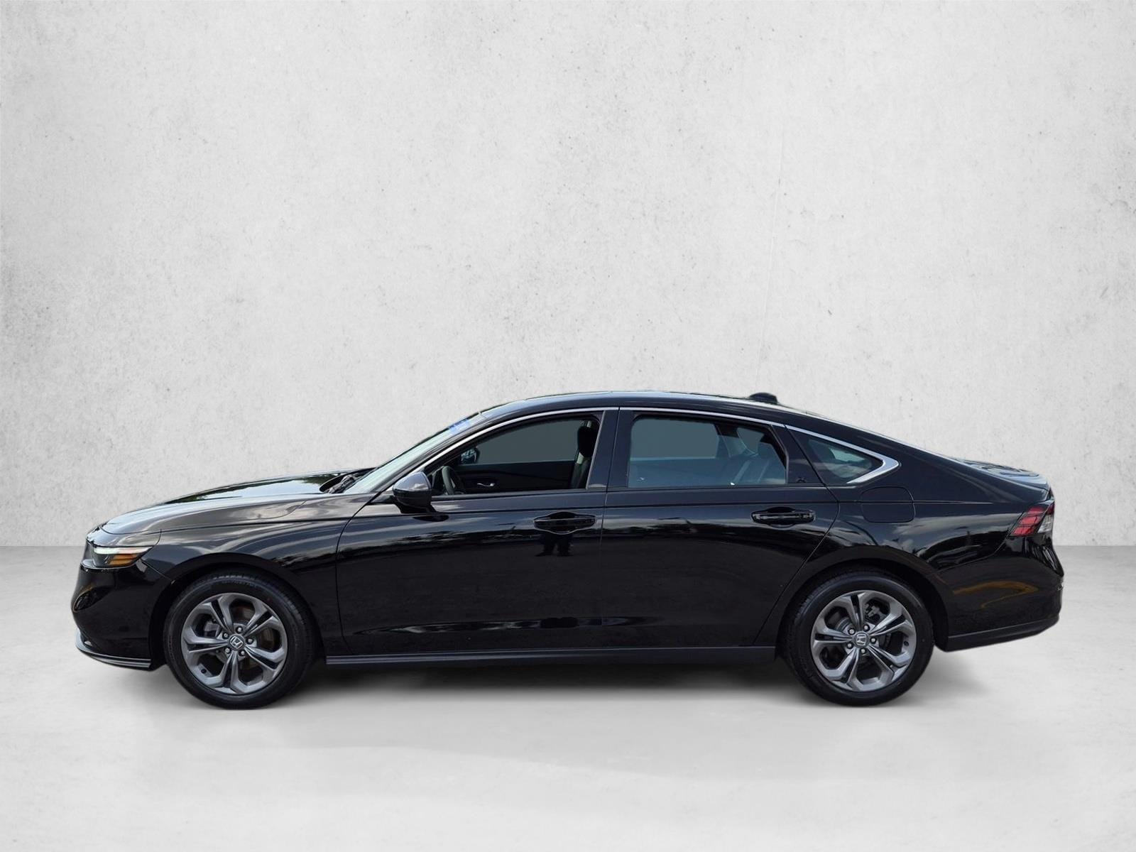 2024 Honda Accord EX - Photo 8
