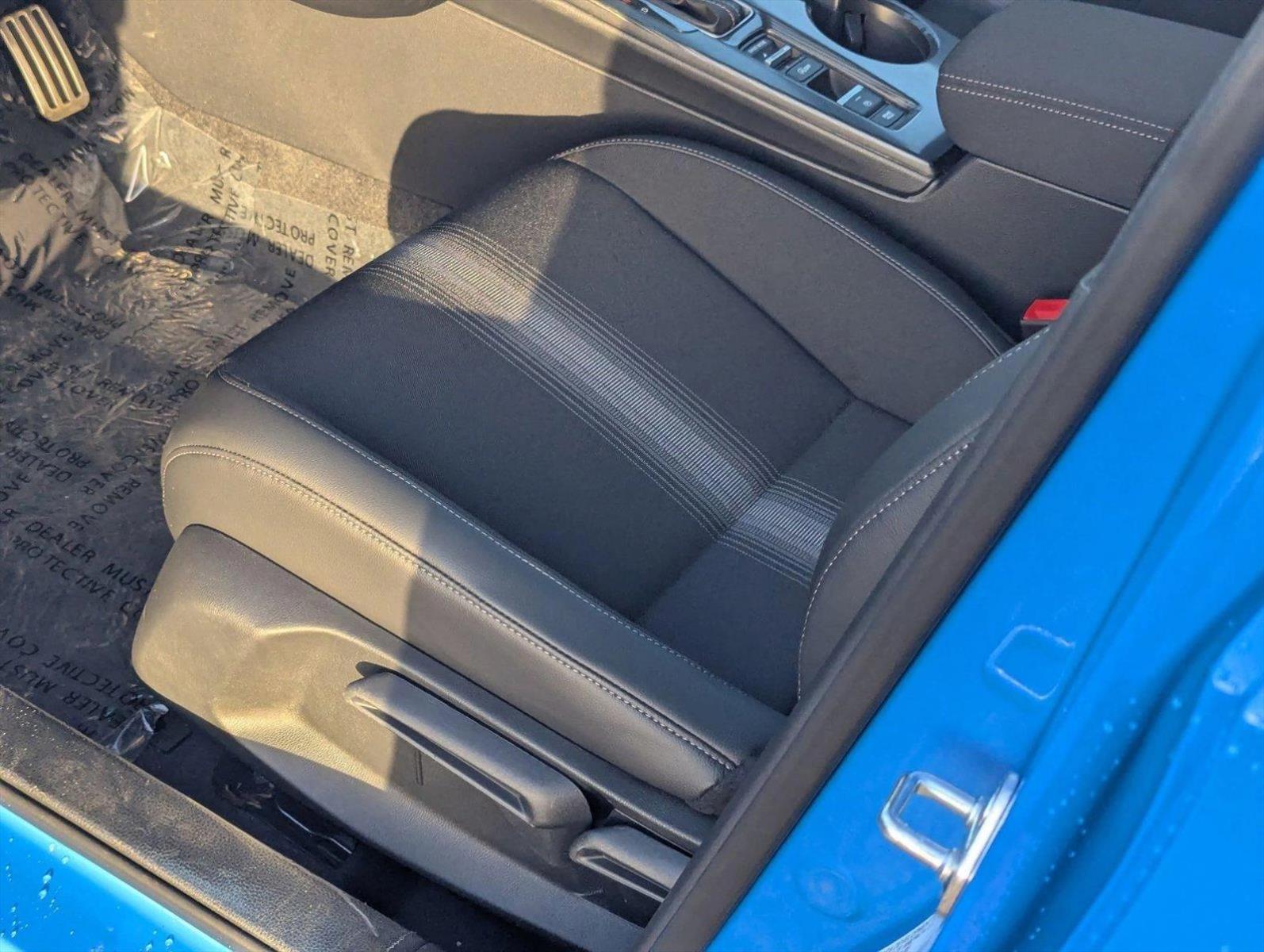 2025 Honda Civic Sport Hatchback photo 4