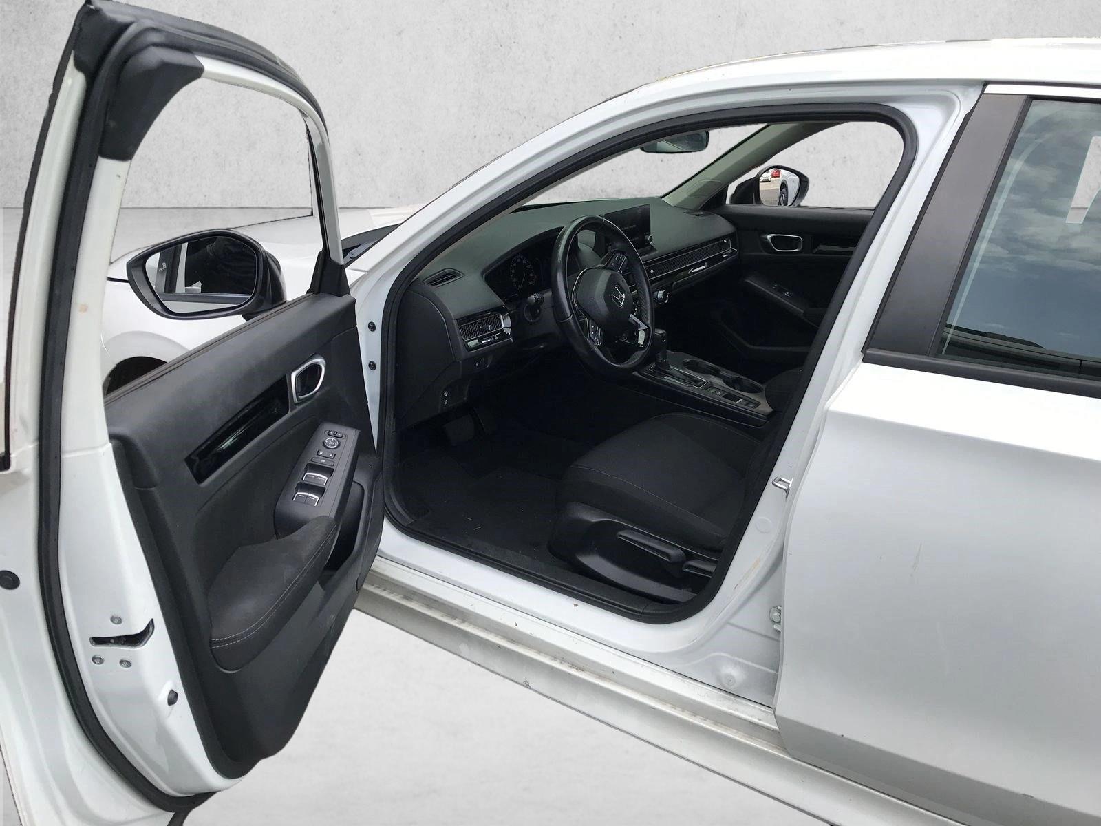 2024 Honda Civic EX - Photo 9