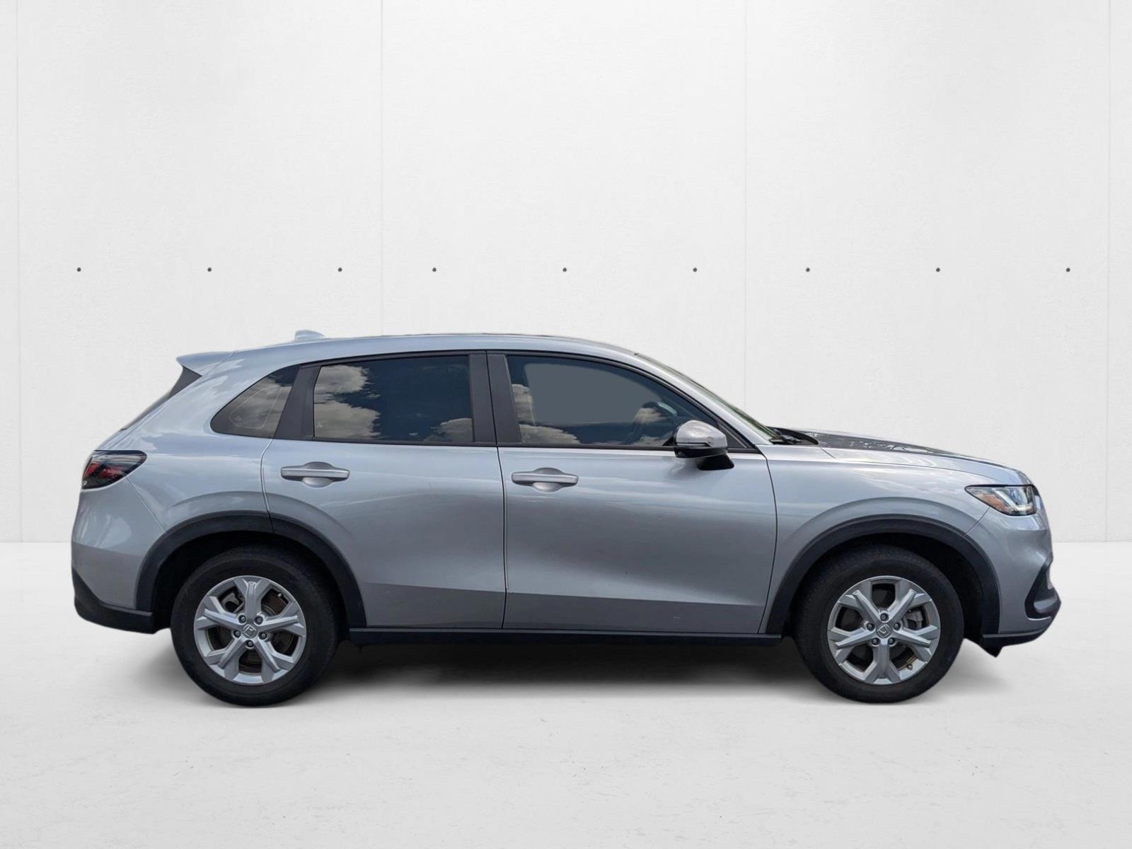 2023 Honda HR-V LX 2WD photo 2