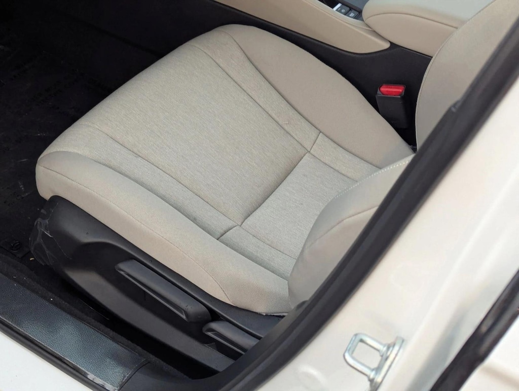 New 2025 Honda Accord LX Sedan