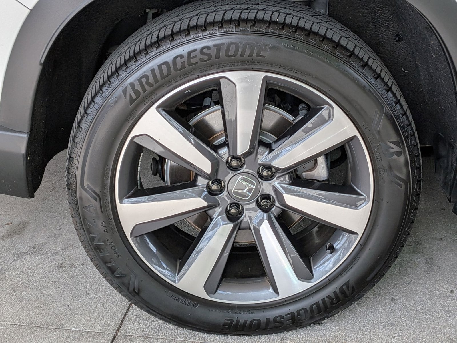 2025 Honda Pilot Touring - Photo 24