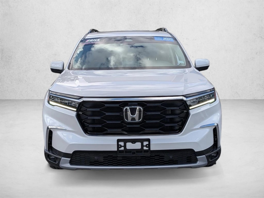 Certified 2025 Honda Pilot Touring SUV