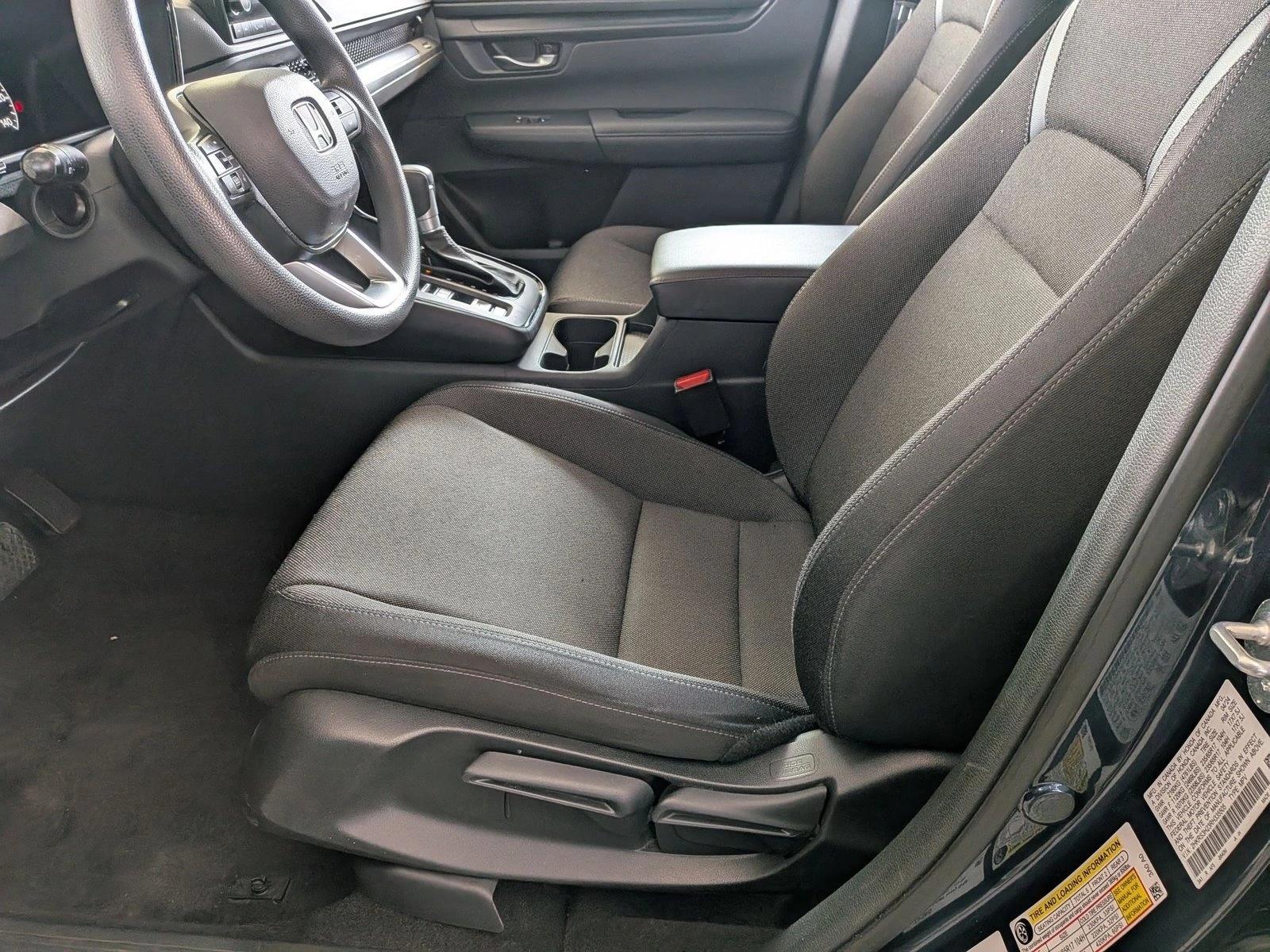 2024 Honda CR-V LX - Photo 14
