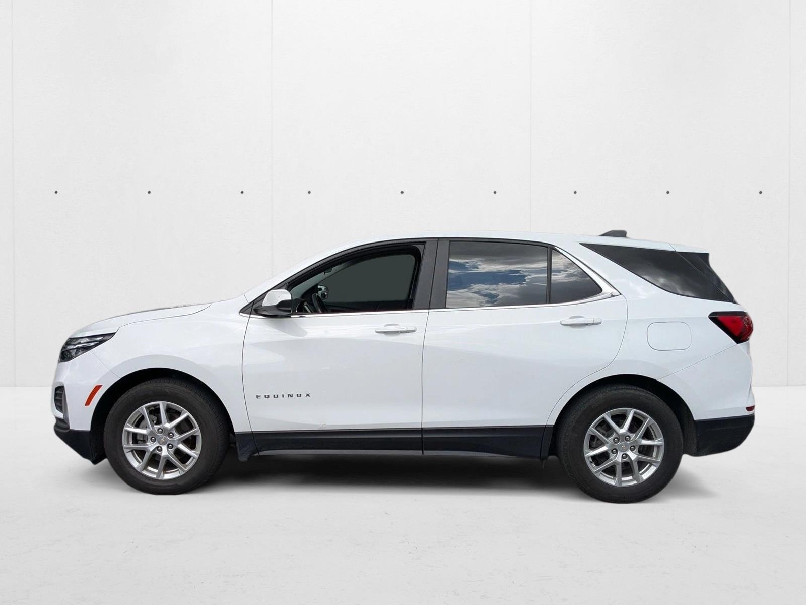 2024 Chevrolet Equinox photo 3