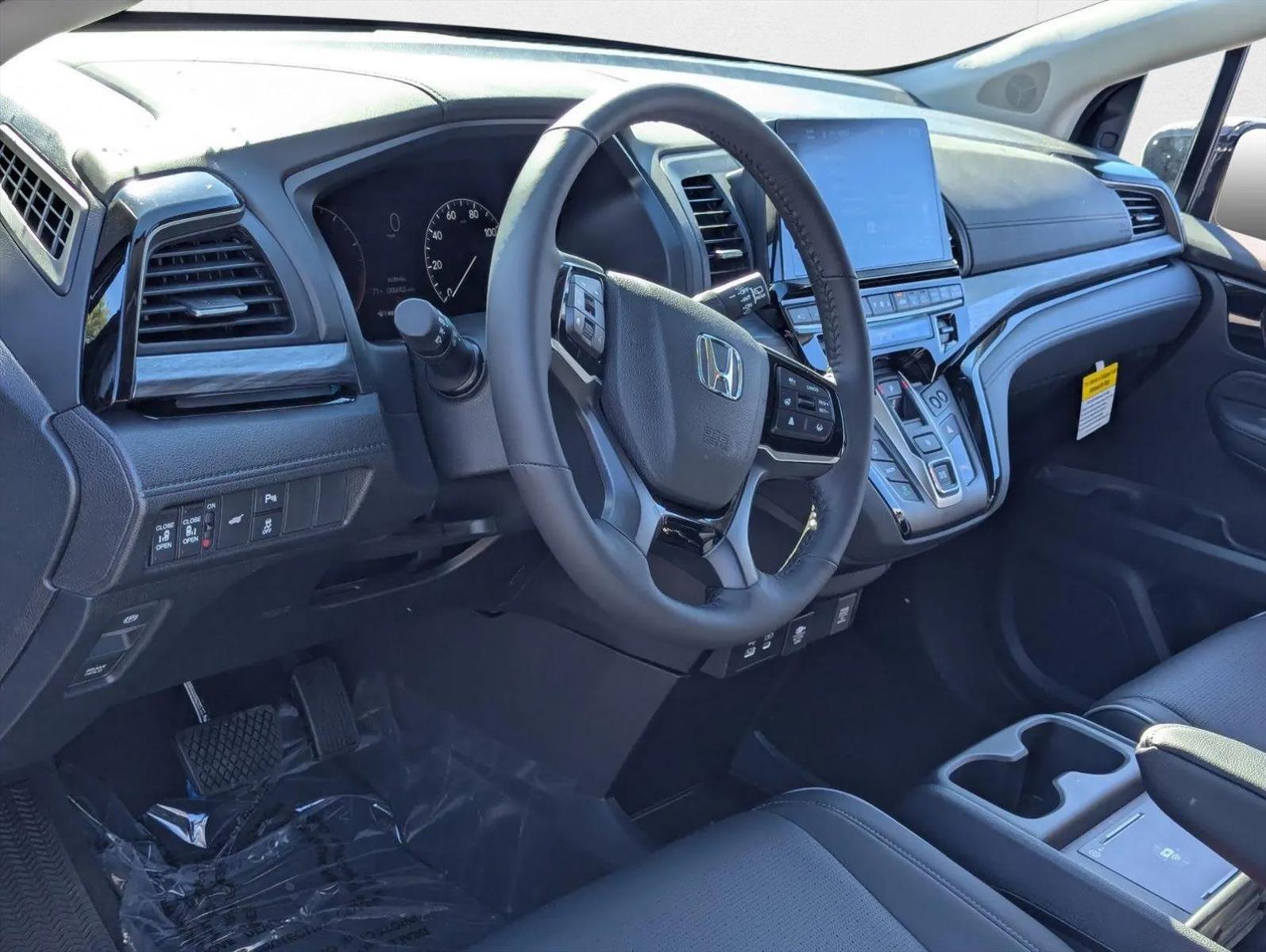 2025 Honda Odyssey Elite photo 3