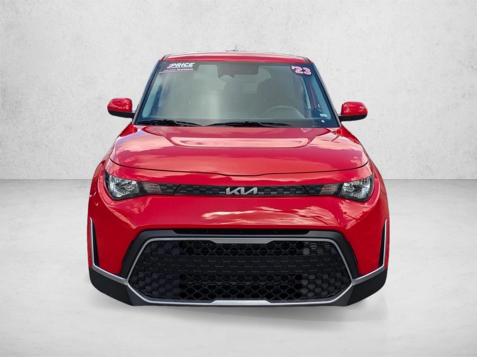 2023 Kia Soul LX photo 2