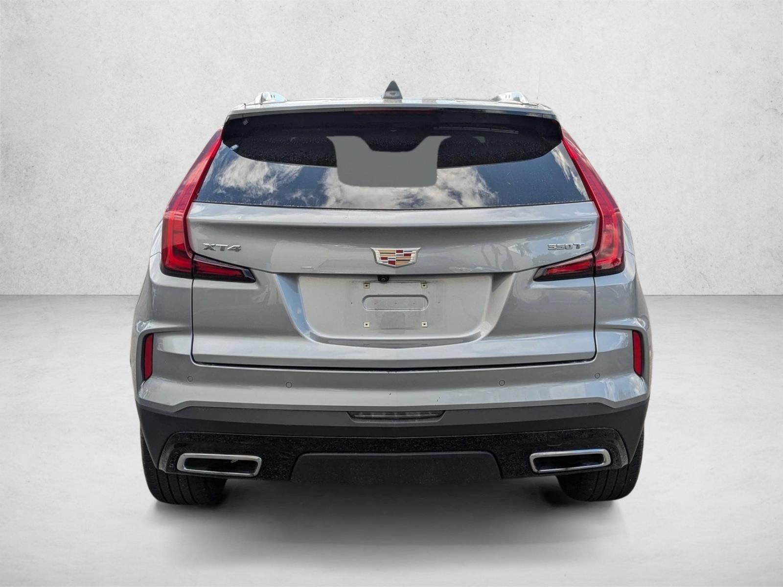 2024 Cadillac XT4 Premium Luxury photo 3