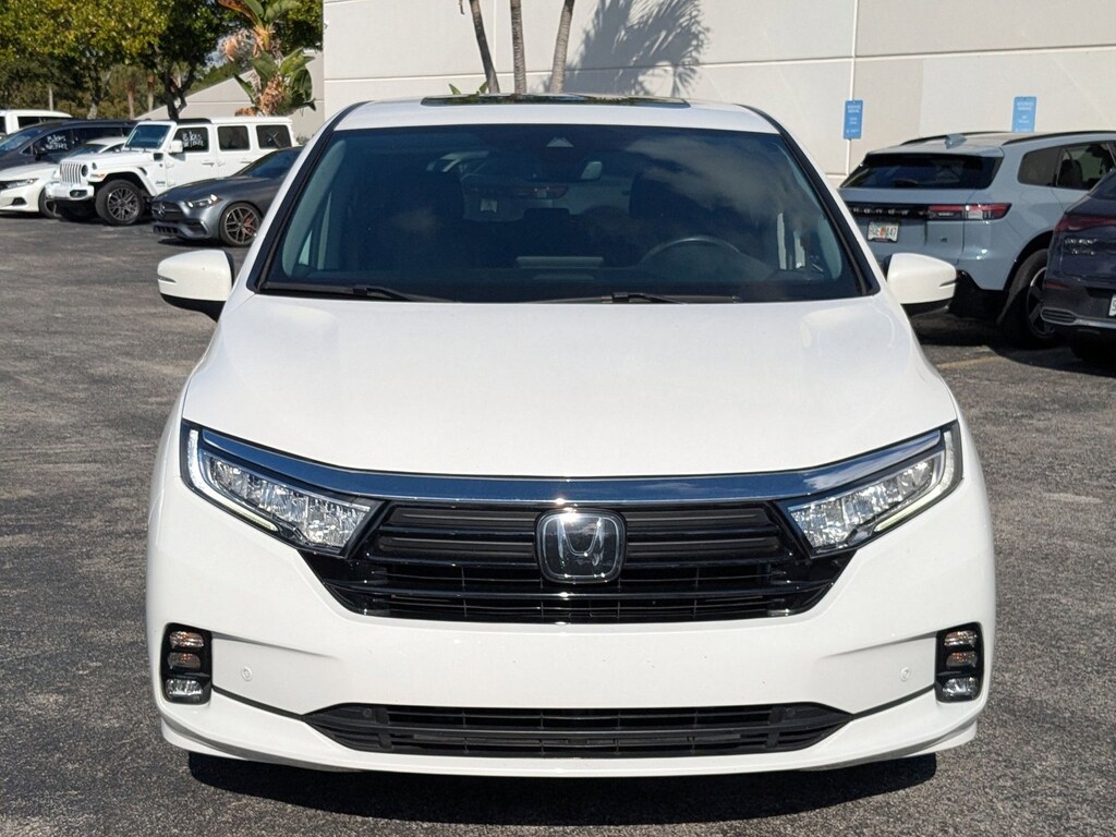 Certified 2023 Honda Odyssey Touring Van