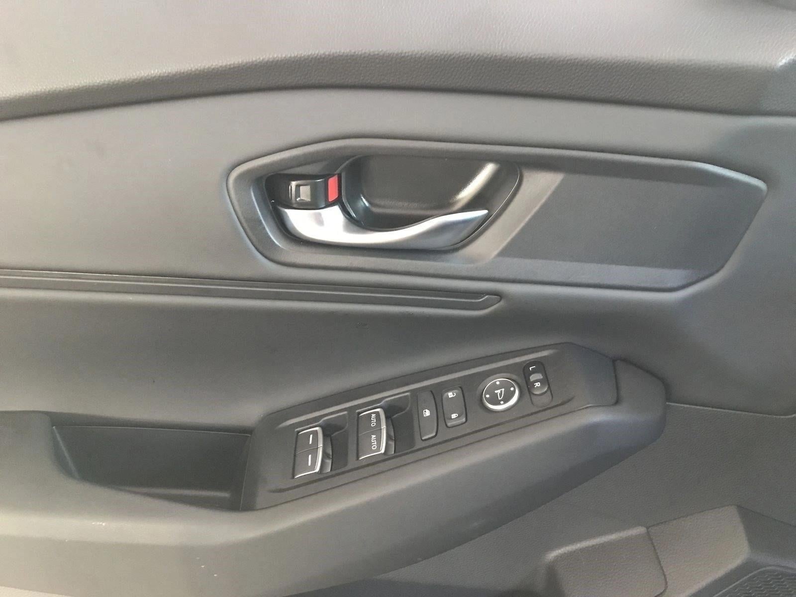 2025 Honda Accord SE - Photo 12