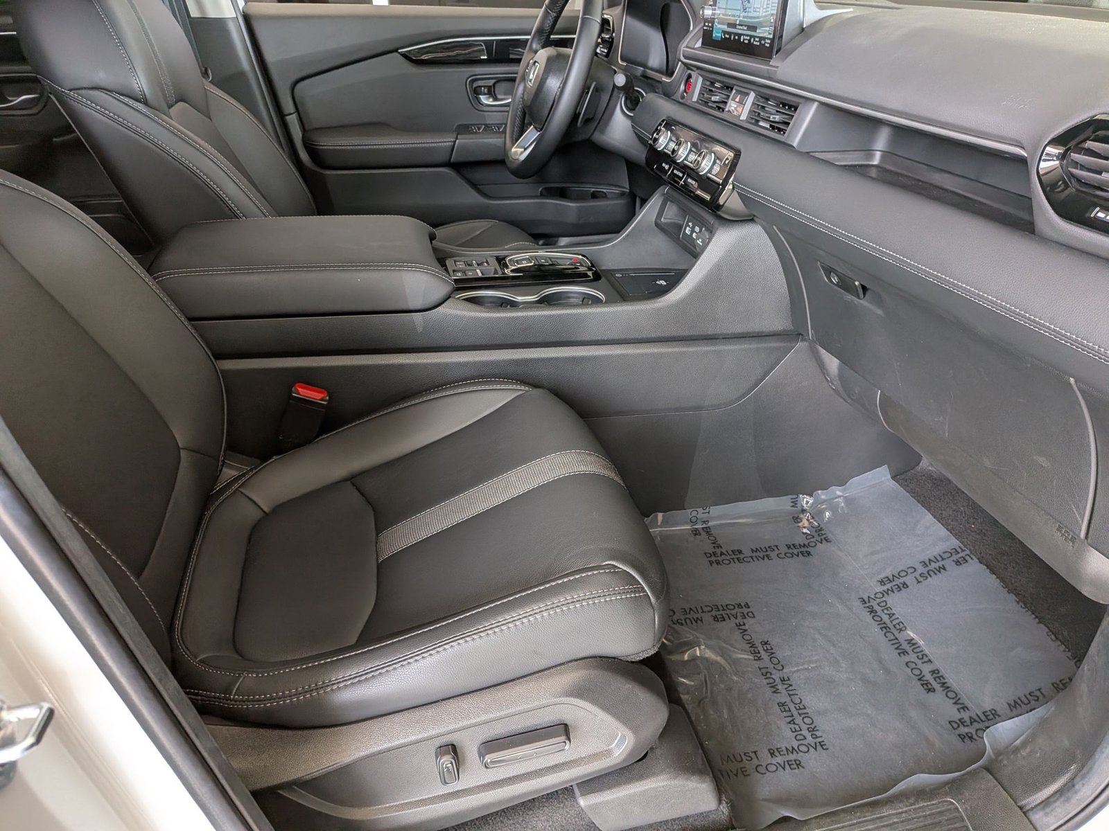 2025 Honda Pilot Touring - Photo 21