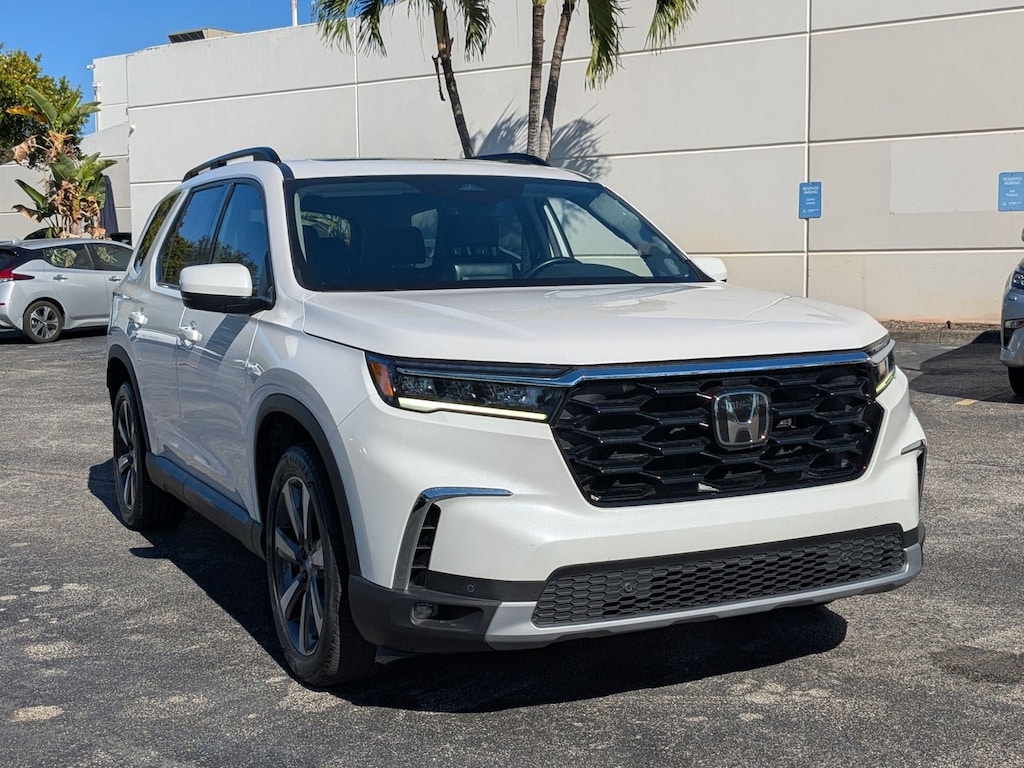 Certified 2023 Honda Pilot Touring SUV