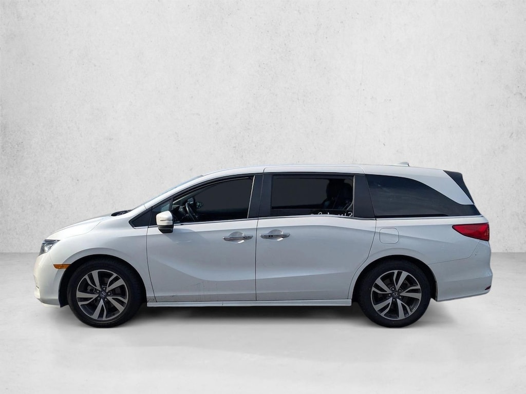 Certified 2023 Honda Odyssey Touring Van